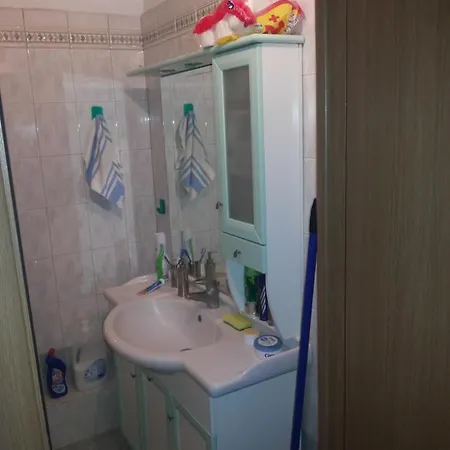 Private Flat Very Good Location 公寓 Paralía